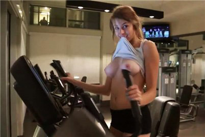 Working out and tits flashing <!-- width=