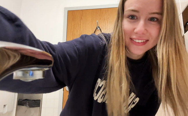 Orgasms in the toilets at the BMW dealership <!-- width=