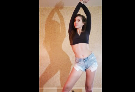 Slender brunette shows dance strip to Nude from bluejean shorts & croptop <!-- width=