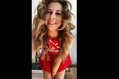 Curly cheerleader finger her anal <!-- width=