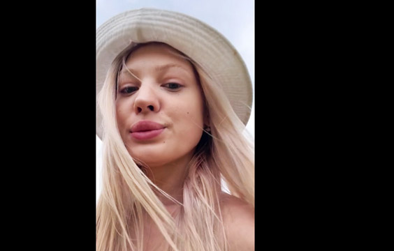 Blonde from the countryside loves to cum in the field <!-- width=