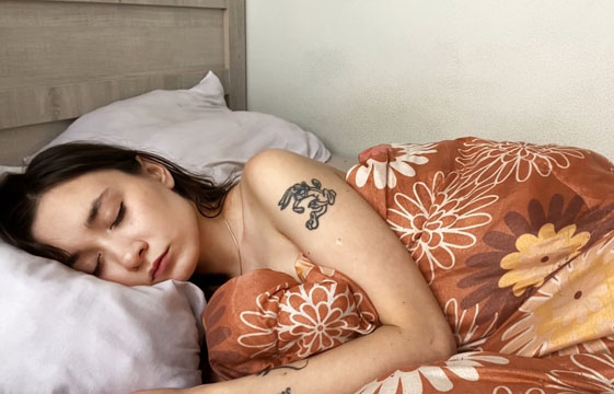 Horny morning and anal dildo ride <!-- width=