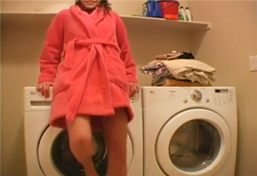 Girl masturbates on washing machine! <!-- width=