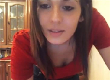 18yo cute brunette show tits on the omegle