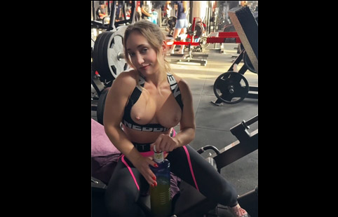 Luna Hale flash tits in the gym